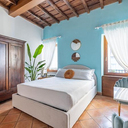 Suite Trevi - Charming Loft Near Trevi Fountain ローマ エクステリア 写真