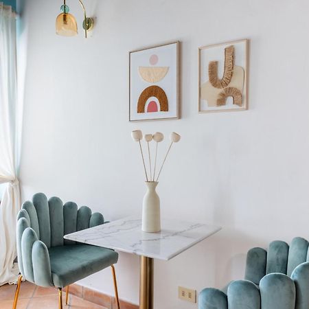 Suite Trevi - Charming Loft Near Trevi Fountain ローマ エクステリア 写真