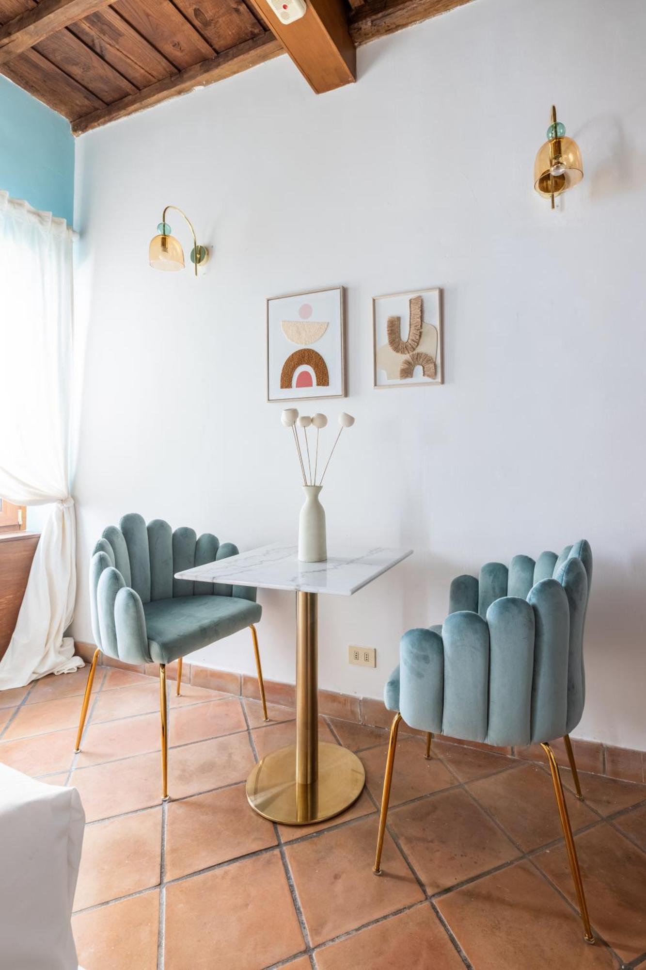 Suite Trevi - Charming Loft Near Trevi Fountain ローマ エクステリア 写真