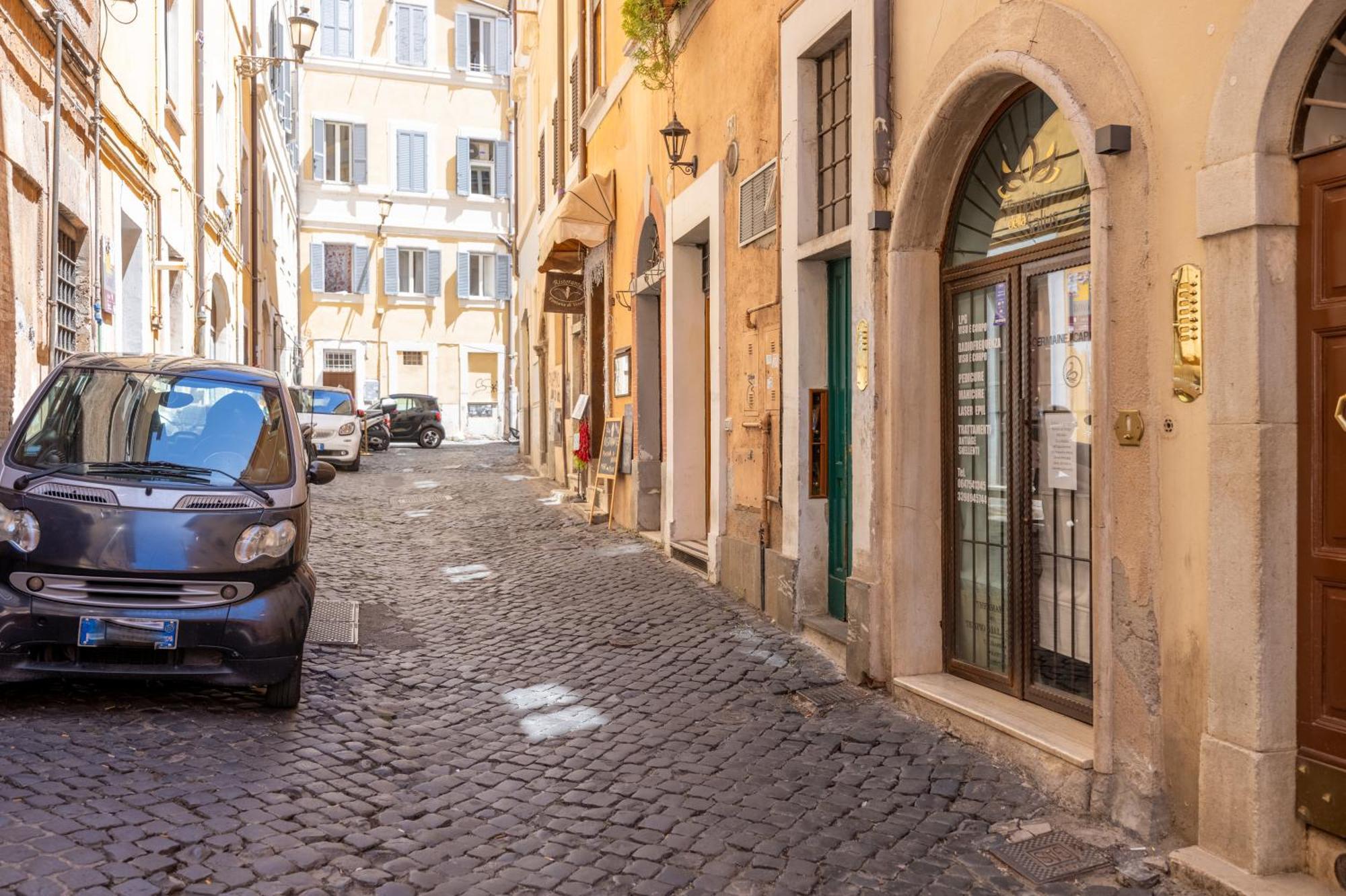 Suite Trevi - Charming Loft Near Trevi Fountain ローマ エクステリア 写真